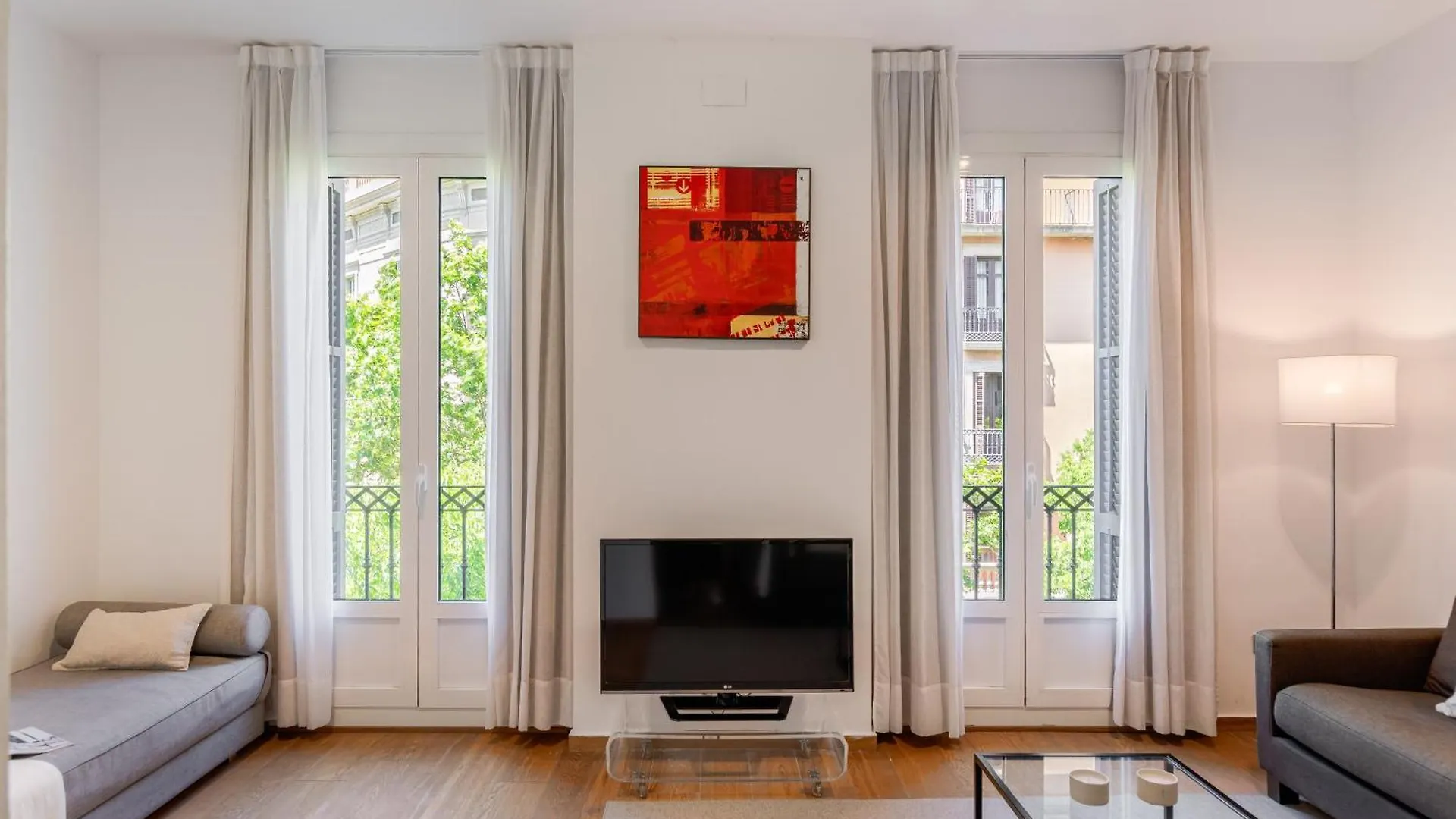 Aspasios Rambla Catalunya Suites Barcelona 0*,  España