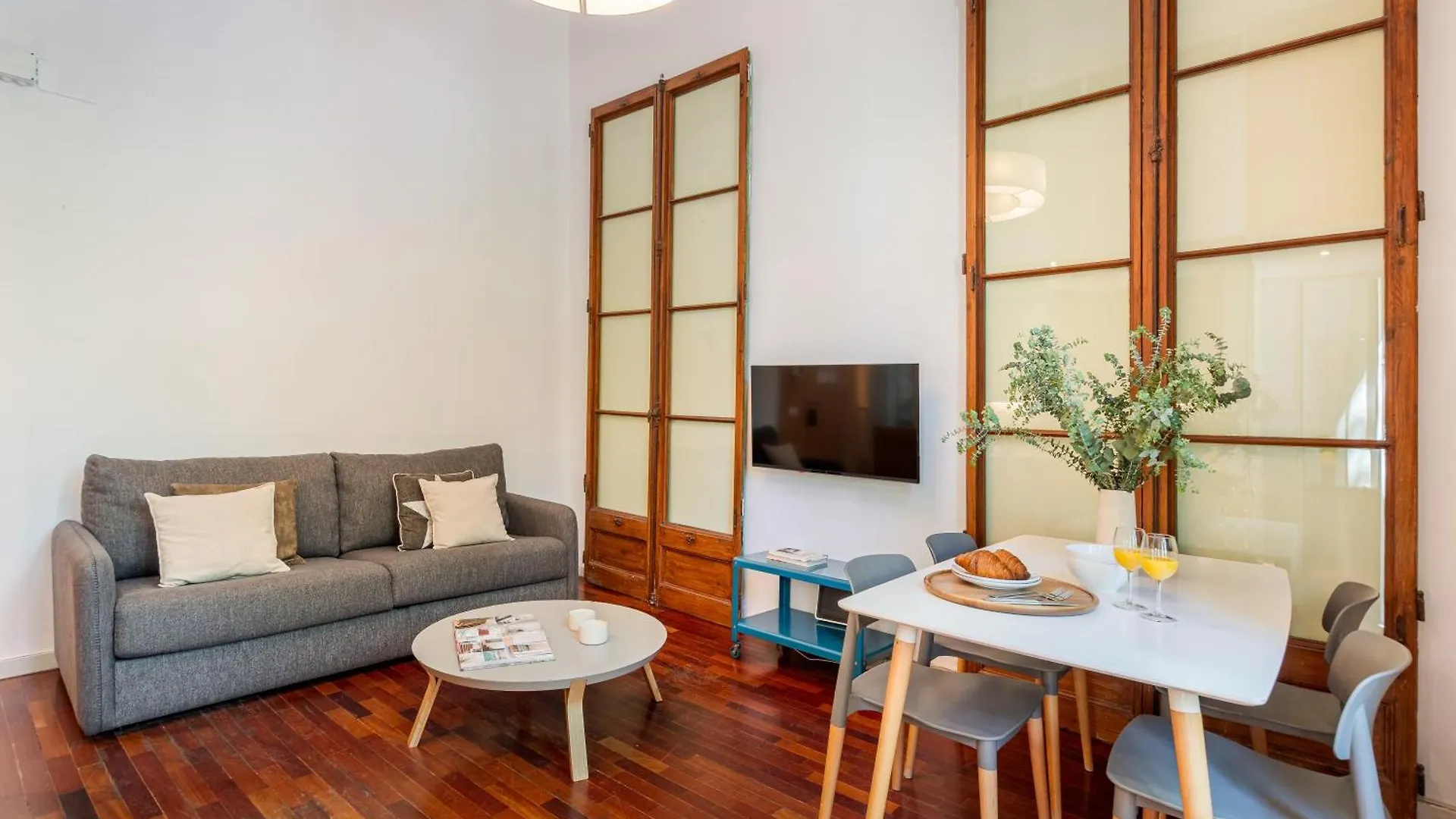Aspasios Rambla Catalunya Apartments Барселона