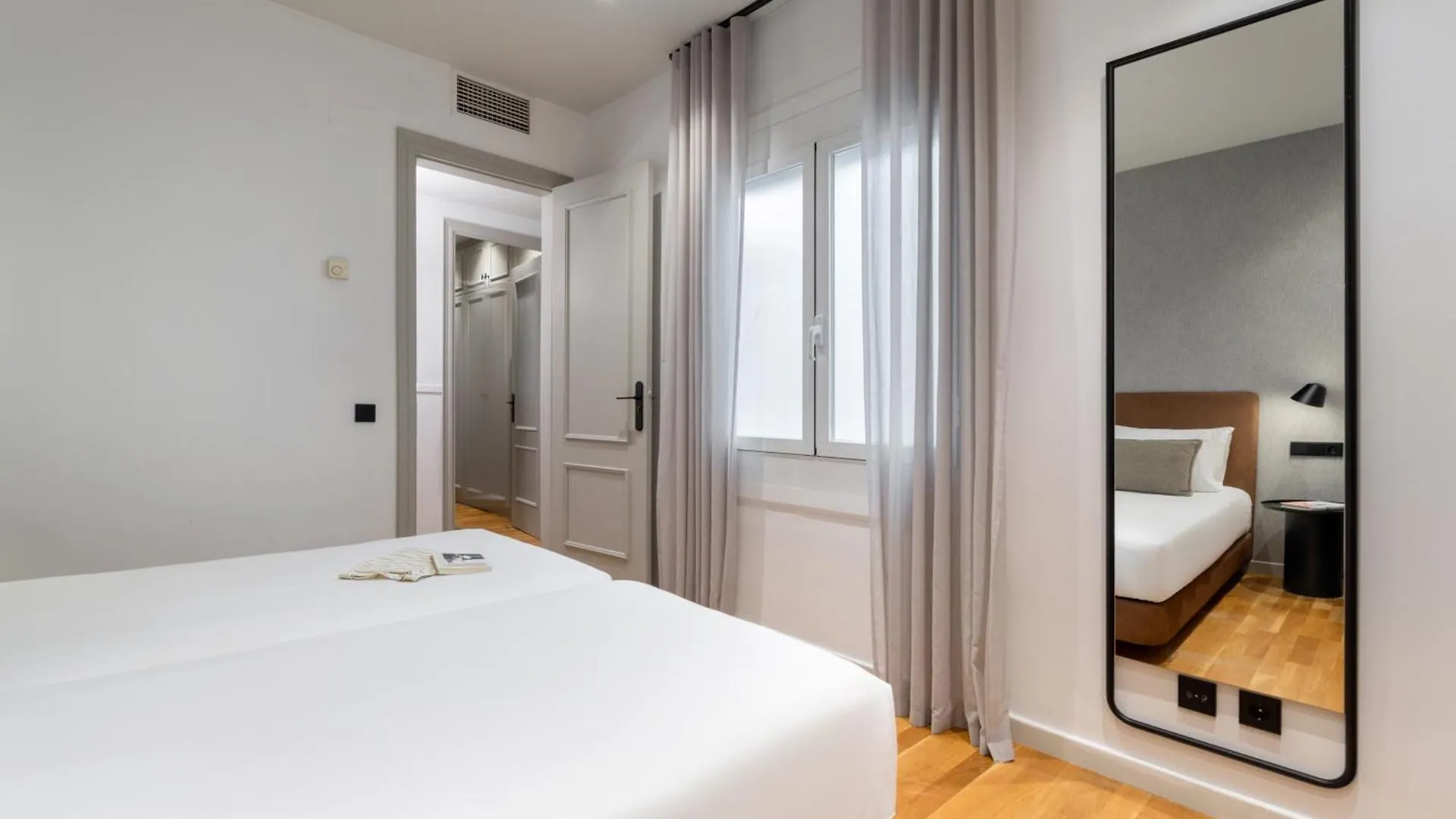 Aspasios Rambla Catalunya Apartments Barcelona 0*,  Španělsko