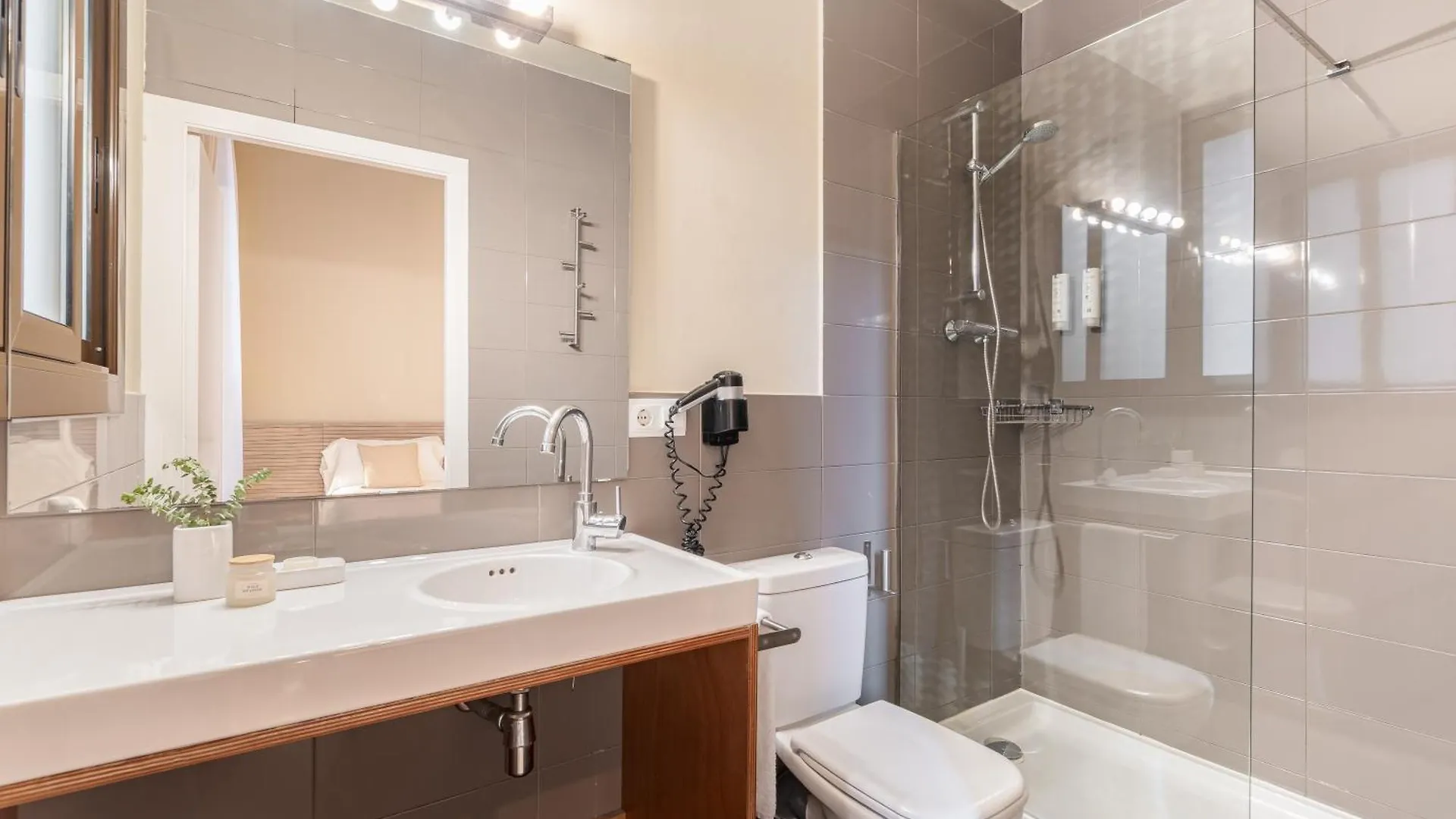 Aspasios Rambla Catalunya Apartments Barcelona
